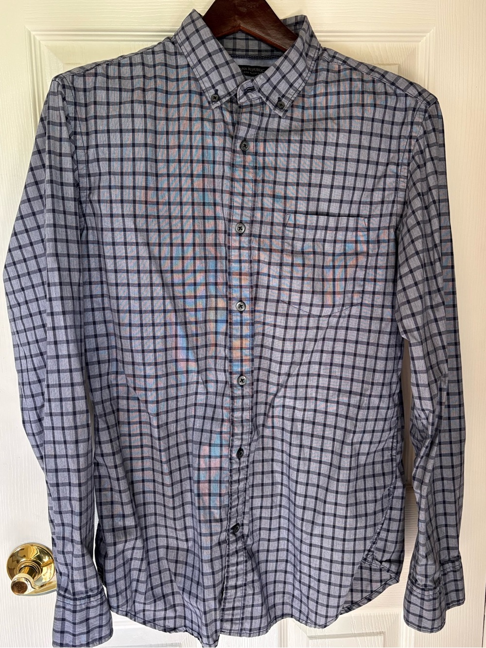 Banana Republic Men’s Blue and Gray Plaid Button-Down Shirt